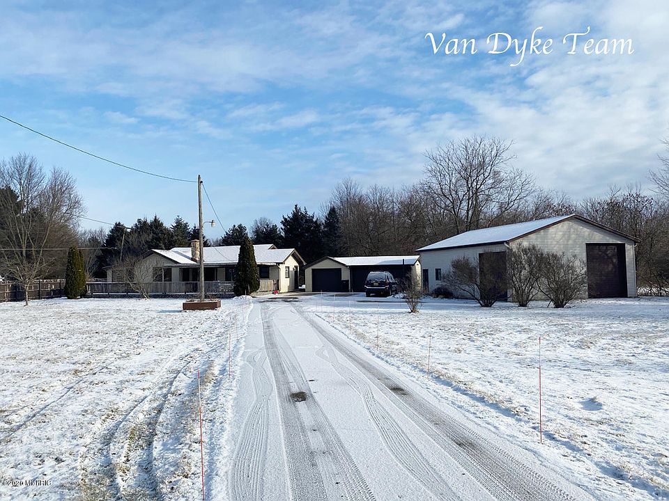 1st image of 13696 Ironwood Dr NW
