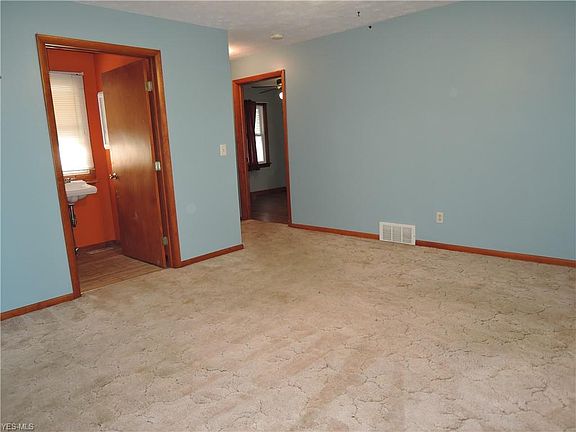 5th image of 6701 Northcliff Ave