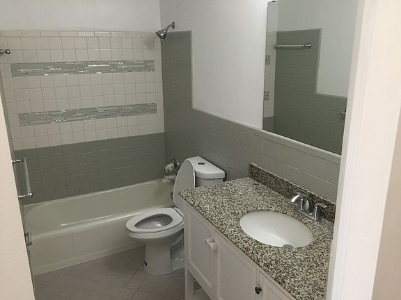 5th image of 3 Renee Dr
