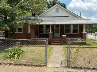 911 Henderson Ave, Fayetteville, NC 28301