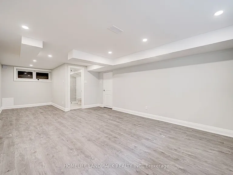 7 Knightswood Rd — Photo 46