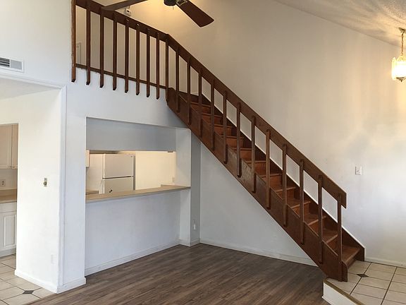 4th image of 4625 Glencoe Ln