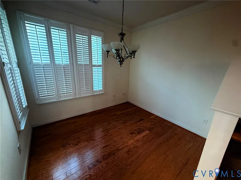 8217 Center Path Ln — Photo 4