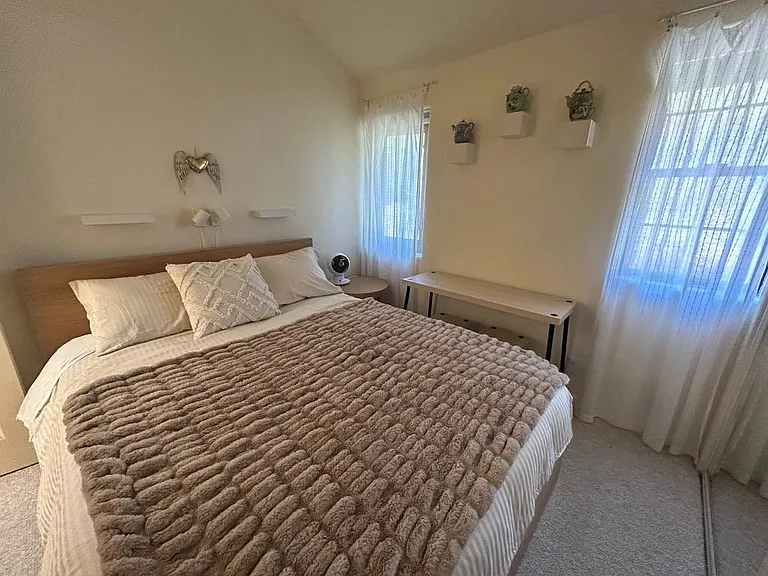 102 Laguna Pl — Photo 17