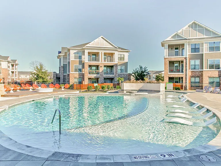 Watervue Apartment Homes — Photo 1