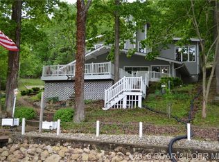 433 Clary Ln, Sunrise Beach, MO 65079