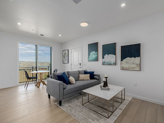 3rd image of 1634 N Sheridan Blvd Unit 105