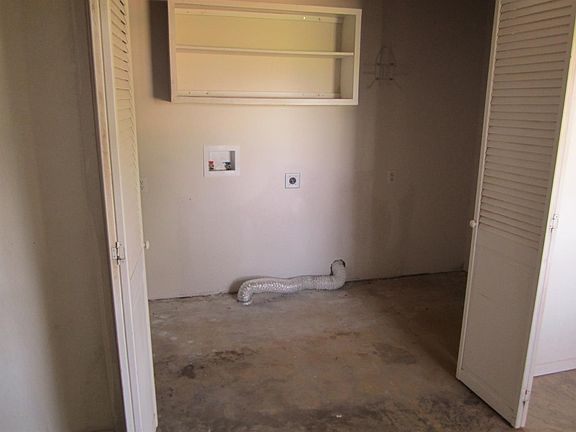 4th image of 1305 N B Ave