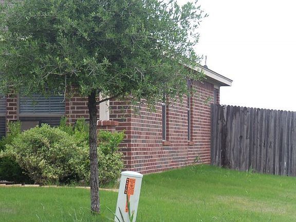 4th image of 441 Creek Terrace Dr