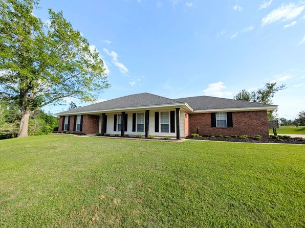 531 Pine Hills Dr