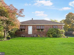 305 S Camp St, Red Lion, PA 17356