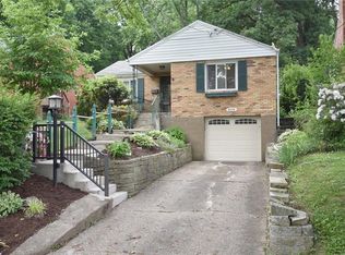 840 Fruithurst Dr, Pittsburgh, PA 15228