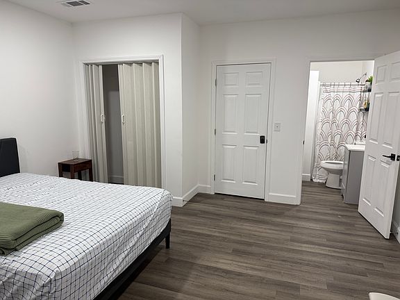 2nd image of 1252 Towncastle Way Unit B-1