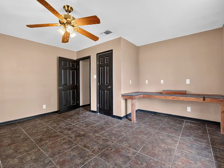135 County Road 4519 — Photo 25