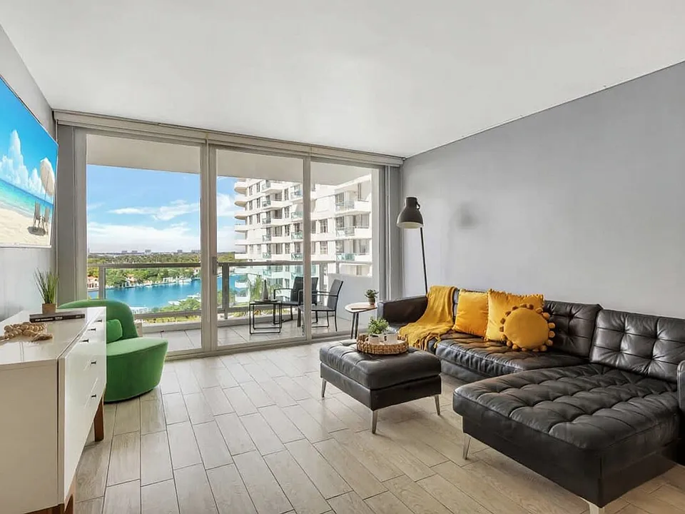 5151 Collins Ave #ID1227341P