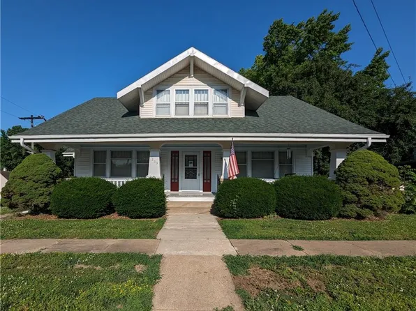 203 S Kirkwood St, Highland, KS 66035