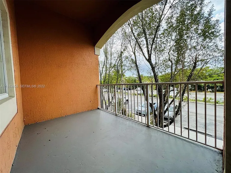 6944 SW 39th St #B203 — Photo 22