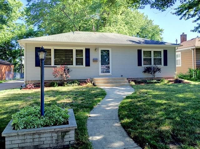 1st image of 2844 Parkway Dr
