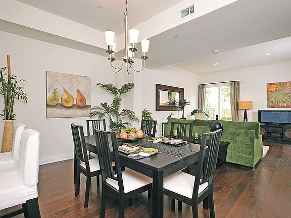 2nd image of 2512 28th St APT 103