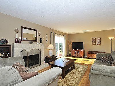 3rd image of 2059 Treewood Ln