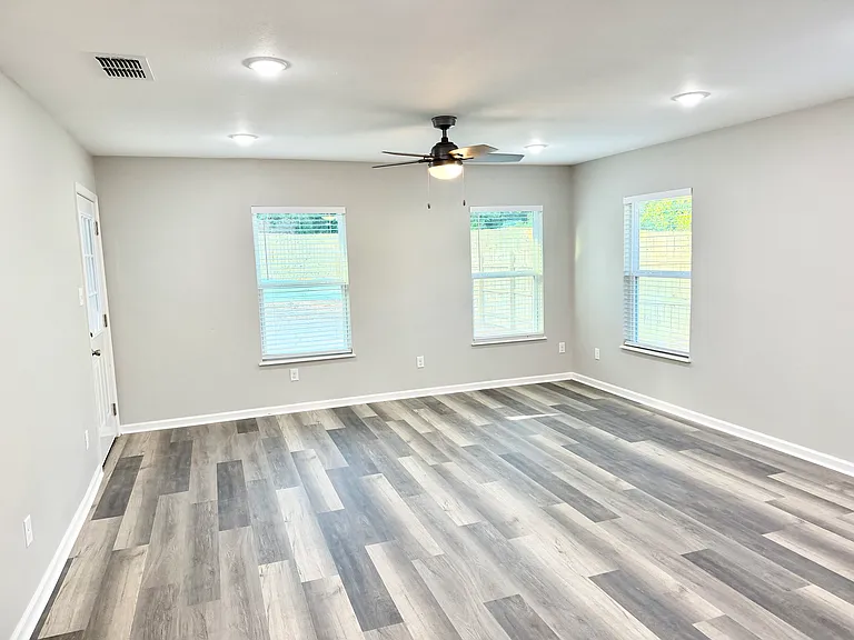 504 Jeanette Ave — Photo 15