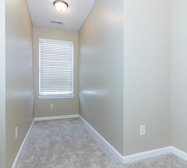 212 Applewood Ln — Photo 13