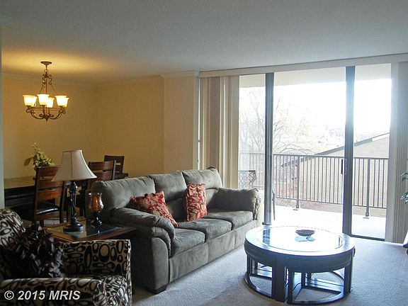 4th image of 118 Monroe St #40