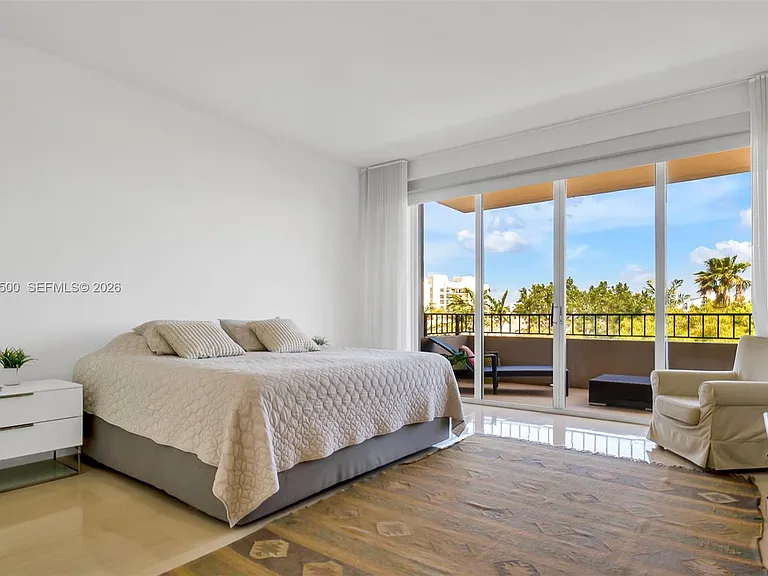 151 Crandon Blvd #500 — Photo 32