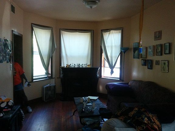 3rd image of 700 N Homan Ave