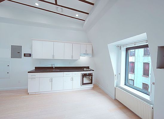 3rd image of 78 Herkimer St APT 402