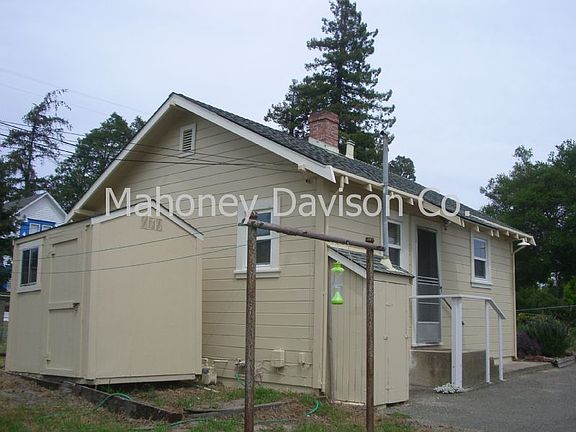 2nd image of 2215 Magnolia Ave