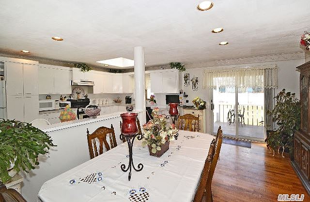 2nd image of 15 Barbara Dr
