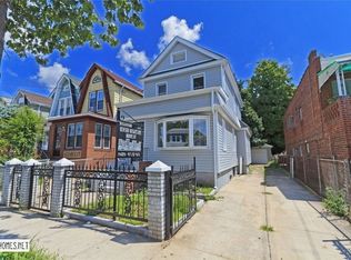 609 E 48th St, Brooklyn, NY 11203