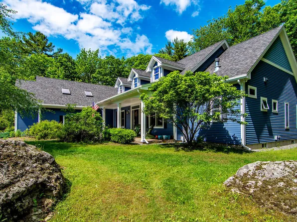 18 Heritage Oaks Lane, Blue Hill, ME 04614