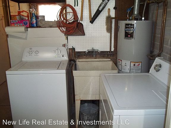 Laundry room entry