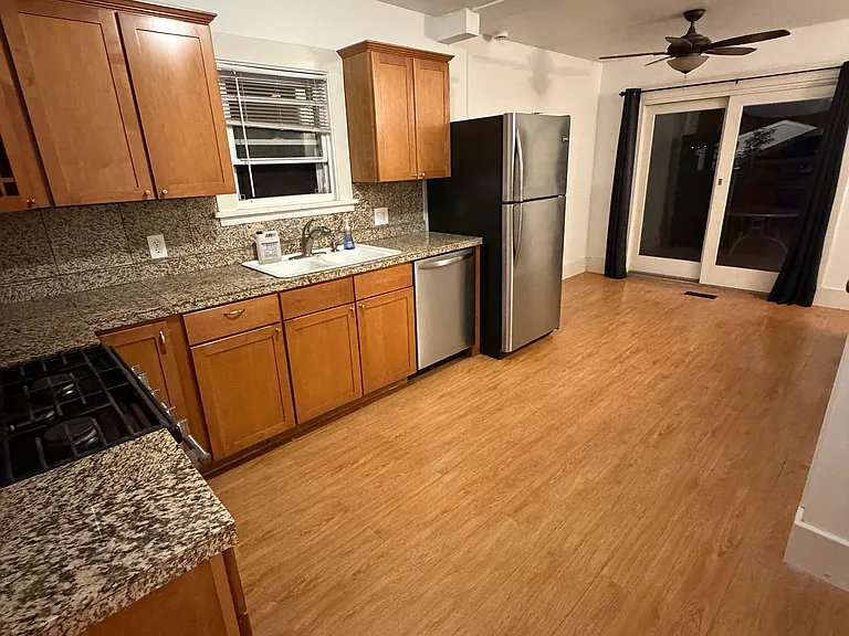 2069 S Sherman St — Photo 3