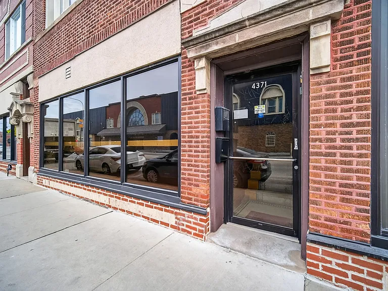 4371 N Elston Ave #2A — Photo 1