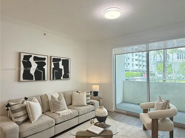 9172 Collins Ave APT 212, Surfside, FL 33154