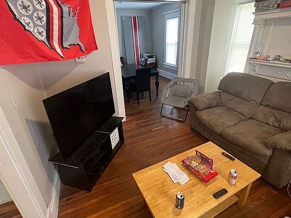 2nd image of 308 E 19th Ave