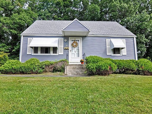 2nd image of 39 Ponderosa Ave