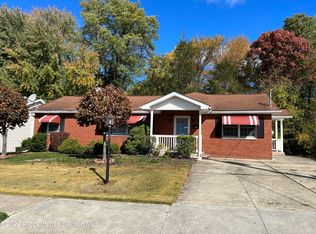 29 Webster Dr, Dunmore, PA 18509