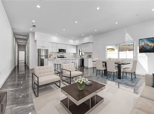 6827 Ranchito Ave, Van Nuys, CA 91405