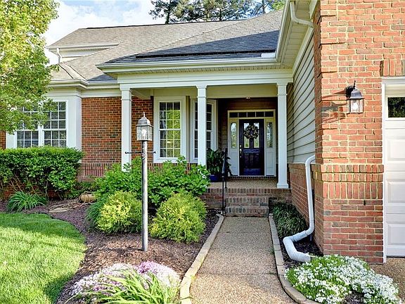 3rd image of 6867 Arthur Hills Dr