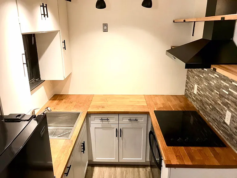 1530 E Diamond St #1/2 — Photo 15