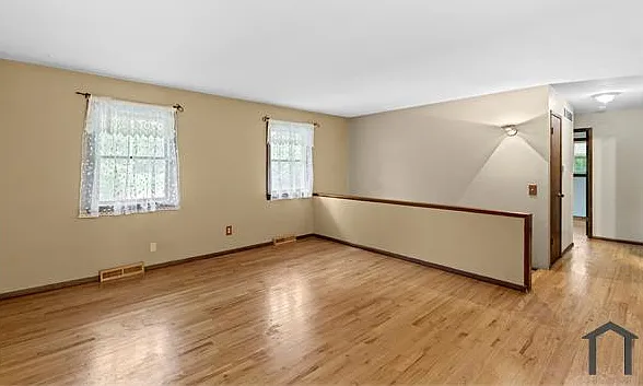 811 Villette Ct — Photo 6