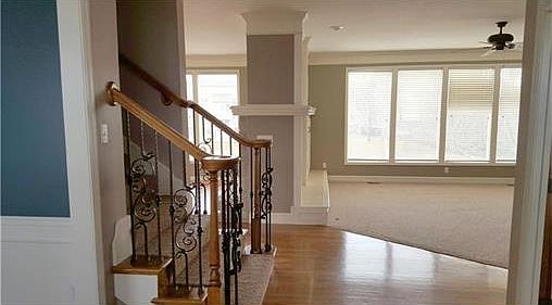 4th image of 13407 W 128th Ter