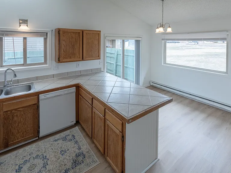 520 Wamsley Way — Photo 5