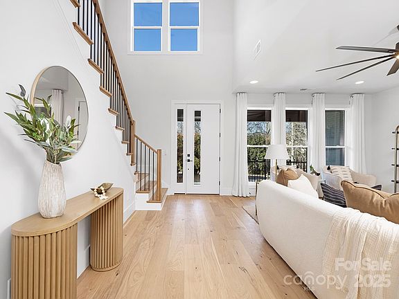 3rd image of 3621 Carmel Forest Dr
