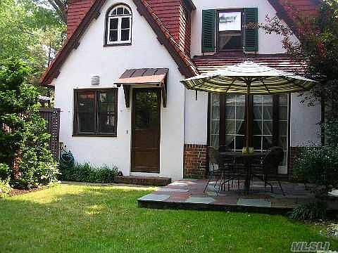 Private Rear Yard