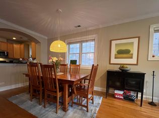 3927 N Greenview Ave APT 3S, Chicago, IL 60613